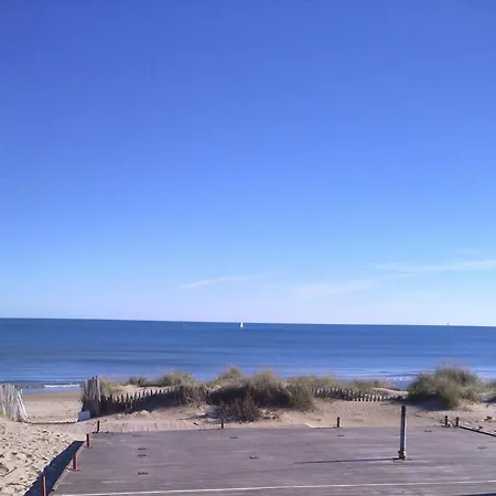 121 B, Port Nature Au Village Naturiste